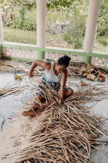 Harriet Goodall at a Weaving workshop in Samoa